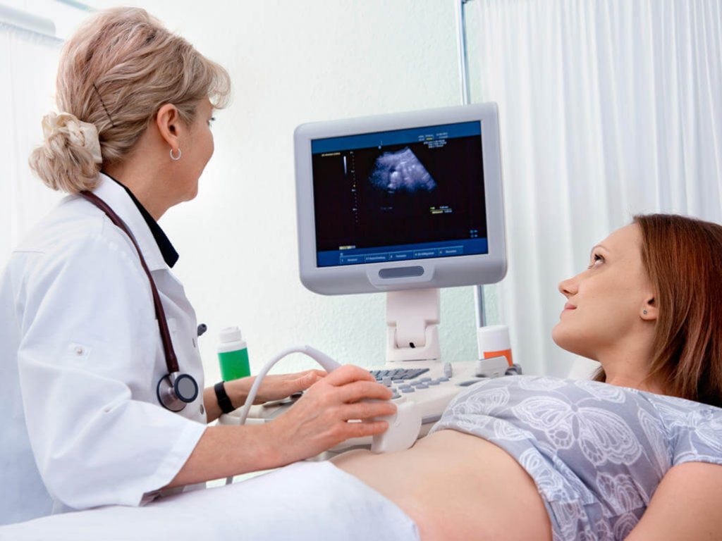 Khám thai trong giai đoạn 3 tháng đầu thai kì