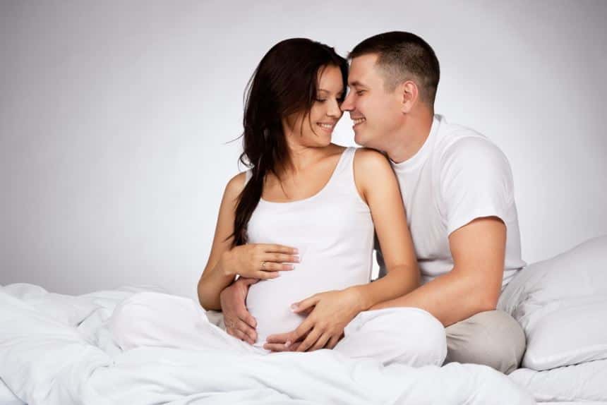 Không nên quan hệ khi mang thai 3 tháng đầu