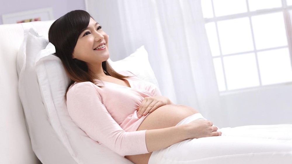 Làm gì khi bị động thai - nghỉ ngơi thư giãn